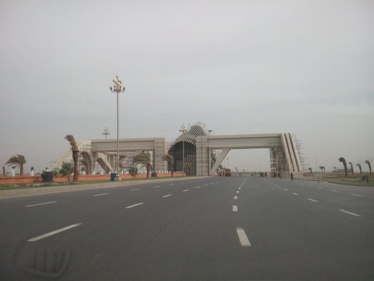 125 SQY Plot on Loop Road Precinct 15B Bahria Town Karachi