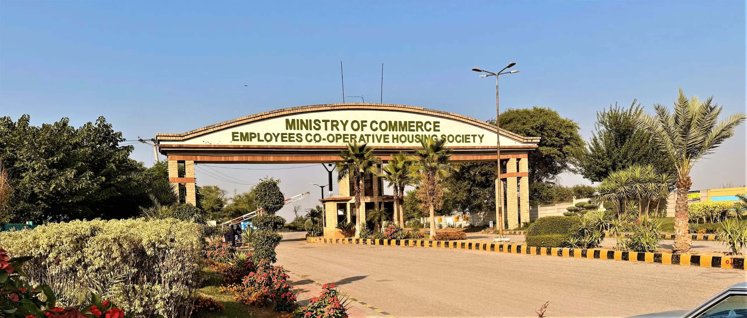 Margalla Gardens Ministry Of Commerce Society E19 Gate