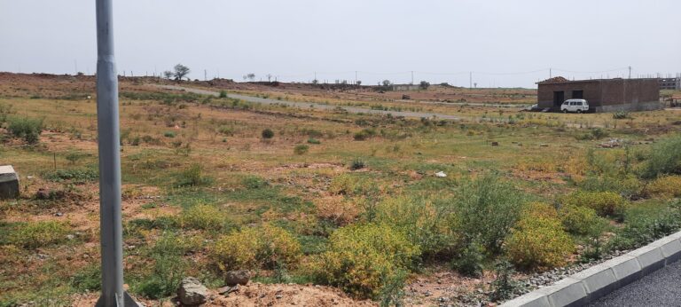 10 Marla Plot in PECHS M Block for Sale