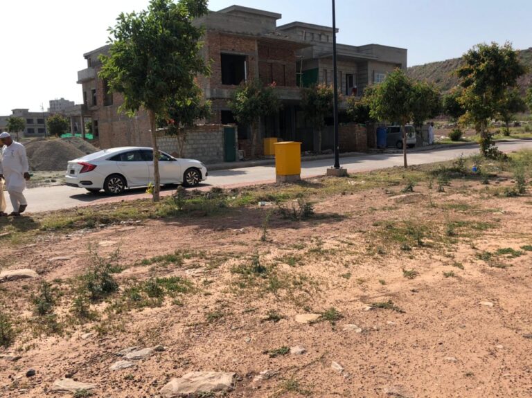 10 Marla plot in Sector J Bahria Enclave Islamabad