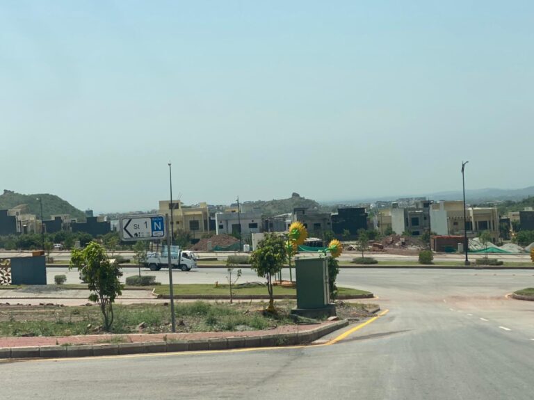 Bahria Enclave Islamabad – Sector N: 10 Marla Plot in Street 50 for Sale