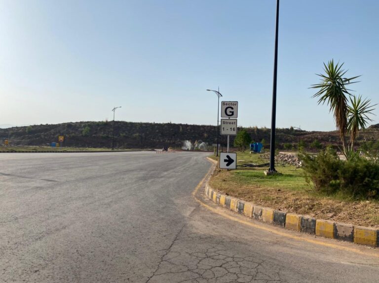 Bahria Enclave Islamabad – Sector G: 10 Marla Plot on Main Boulevard for Sale