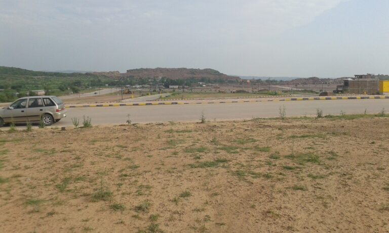 2.5 Kanal Residential Plot in Overseas Sector 3 Bahria town Phase 8 Rawalpindi