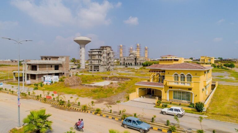 1 Kanal Plot For Sale in Zannia Block Taj Residencia