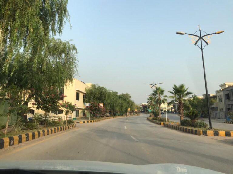 Bahria Enclave Islamabad Sector C-1 ( 10 Marla ) Park Face Plot
