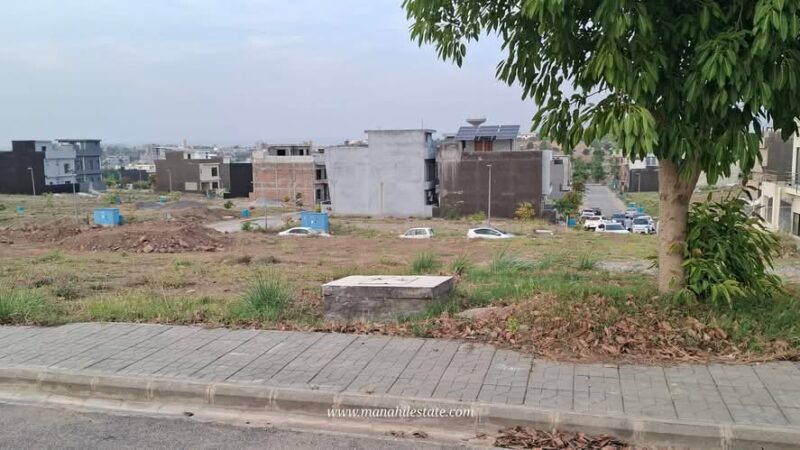 DHA Phase 5 10 Marla Plot for Sale