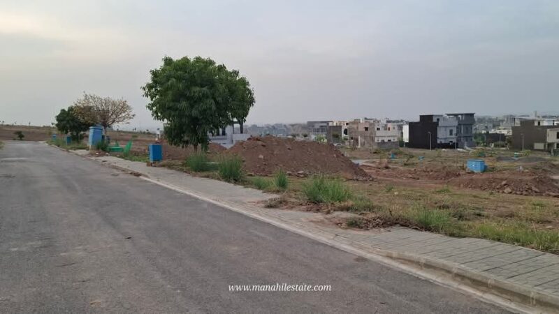 DHA Phase 5 10 Marla Plot for Sale