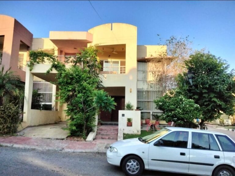 SAFARI HOME, 8 Marla House for Sale in Bahria Town Phase 8 Rawalpindi