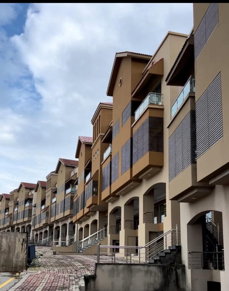 Business Bay 2 Beds Apartment for Sale in DHA Phase 1, Sector F