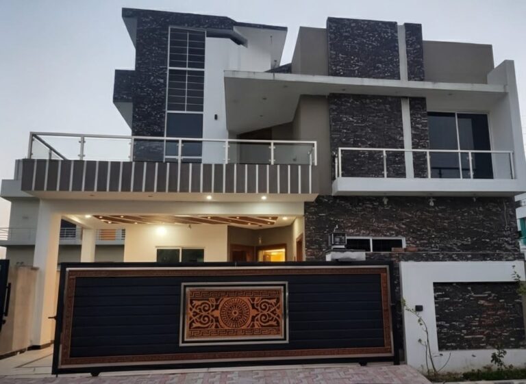 CBR Phase 1 barnd new House Size 14 marla for urgent sale