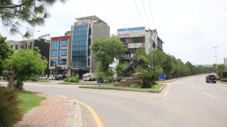 Corner 10 Marla Plot for Sale in Bahria Town Phase 7 Rawalpindi