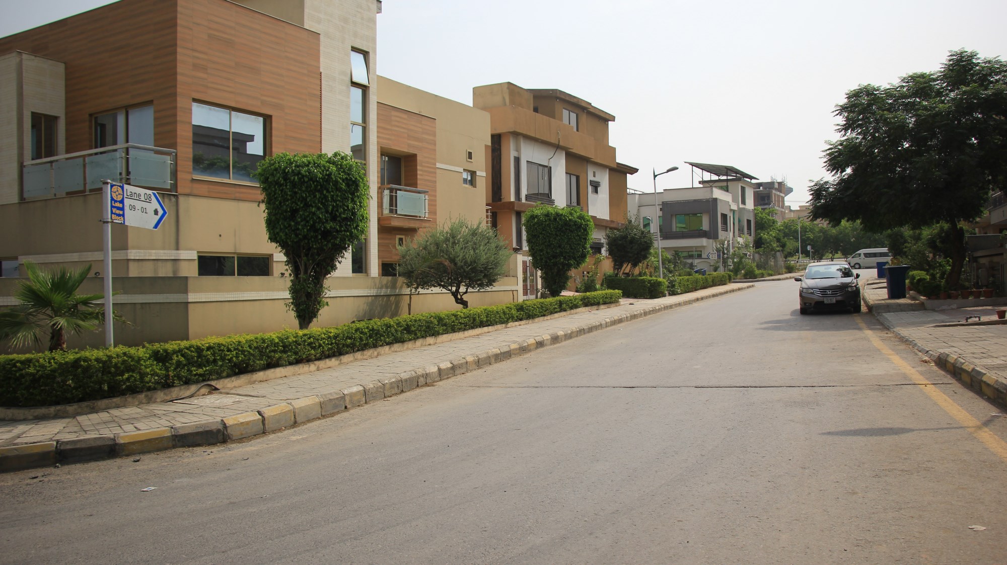 Eden Lake View Block Bahria Town Phase 8 Rawalpindi Pictures 2