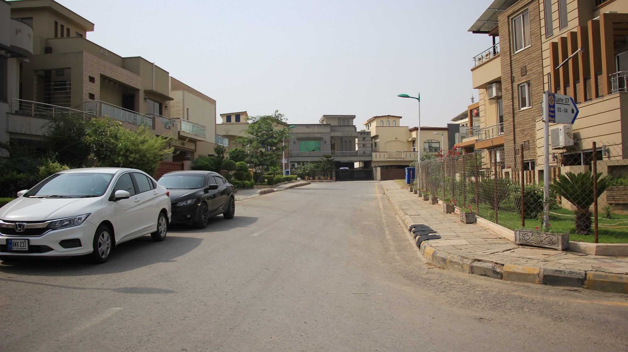Eden Lake View Block Bahria Town Phase 8 Rawalpindi Pictures 3