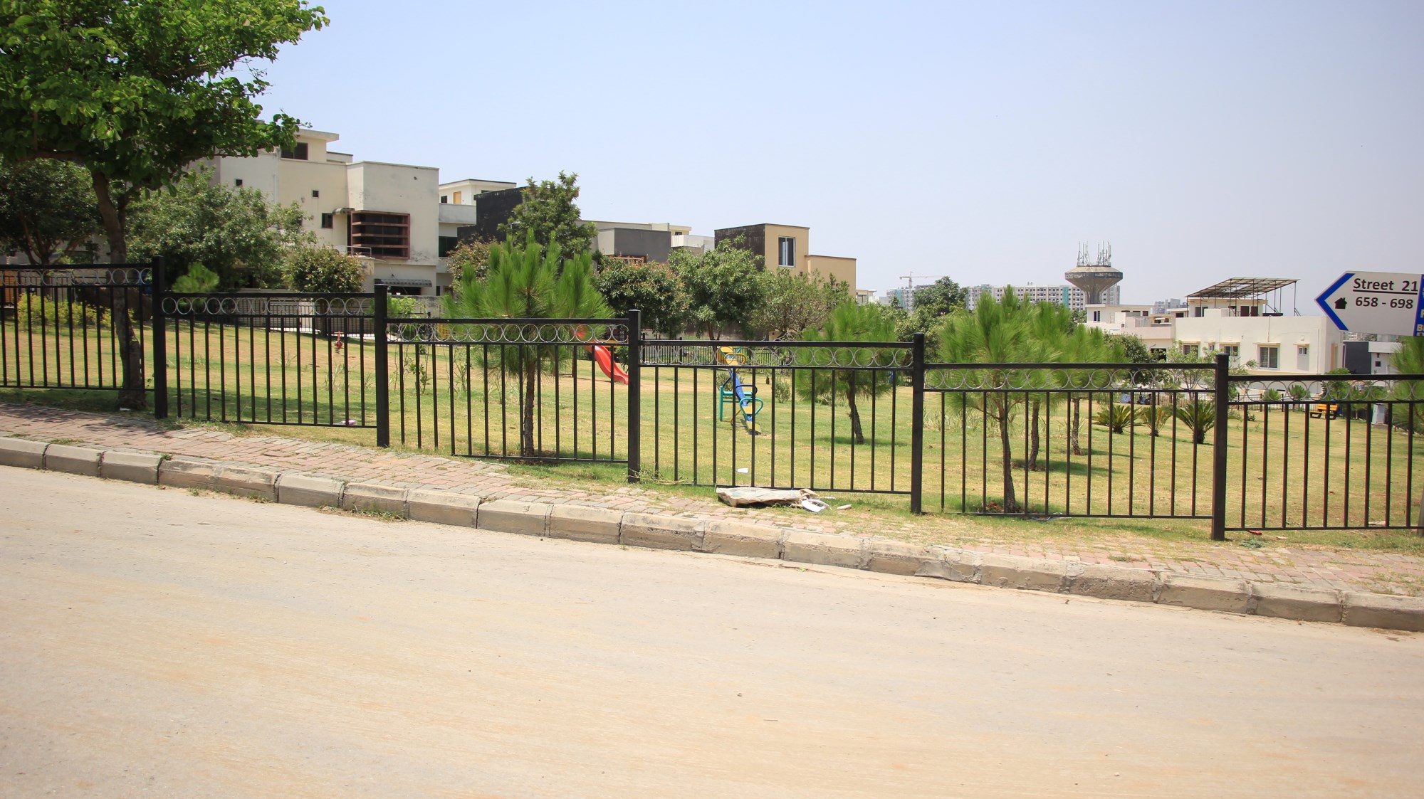 Rafi Block Bahria Town Rawalpindi Pictures 30