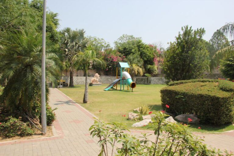 8 Marla Safari Home for Sale in Sector B Bahria Town