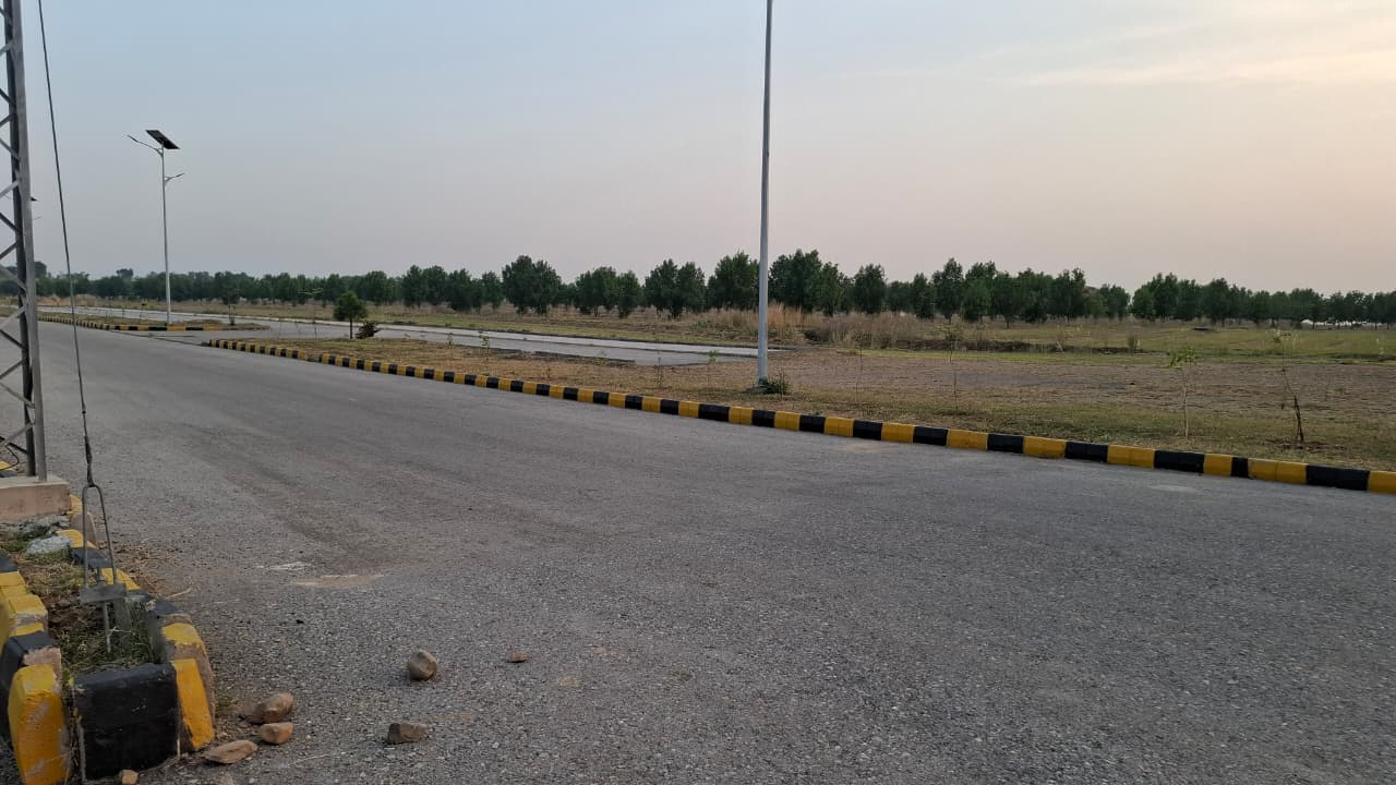 Dha Phase 7 Dha Valley Pictures 3