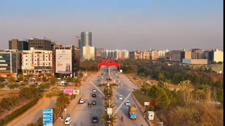 4 Kanal Luxury Farmhouse Plot on Main Pine Avenue South (150ft Road) – Block B, Gulberg Greens