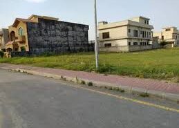 Corner 10 Marla Plot Plot 31 in Bahria Town Phase 8 Rawalpindi
