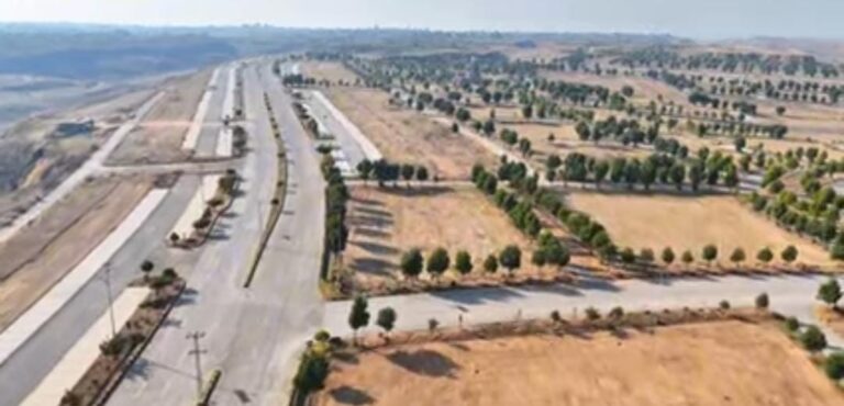 Boulevard Location: 4 Marla Commercial Plot for Sale in DHA Valley Phase 7 Islamabad