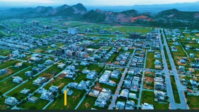 Corner Plot: Block A, Multi Gardens B-17 Islamabad 1 Kanal Plot for Sale