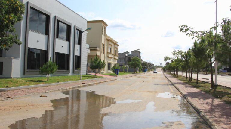 Premium Back Open Deal in Overseas Sector 3 Bahria Town Phase 8 Rawalpindi