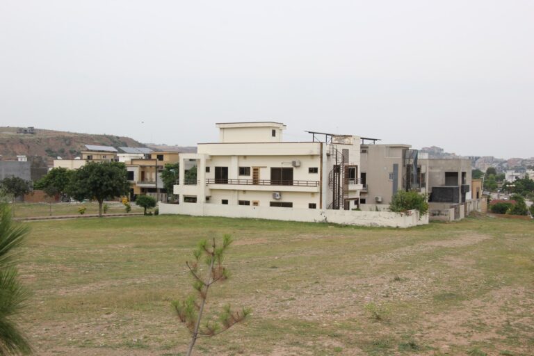 Corner Plot: Sector A-1, Bahria Town Phase 8 Rawalpindi Corner 12 Marla Plot for Sale