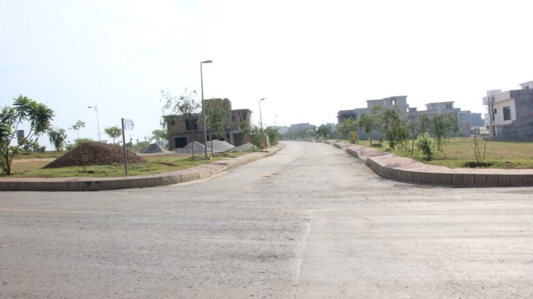 Prime Boulevard Deal: Boulevard 10 Marla Plot Up for Sale in Sector F-2