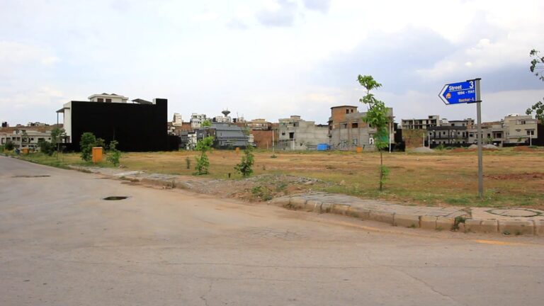 10 Marla Plot for Sale in Bahria Town Phase 8, F2 Sector