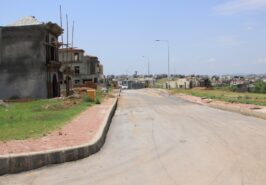 Ready For Construction: 1 Kanal Plot Up for Sale in Bahria Hamlets