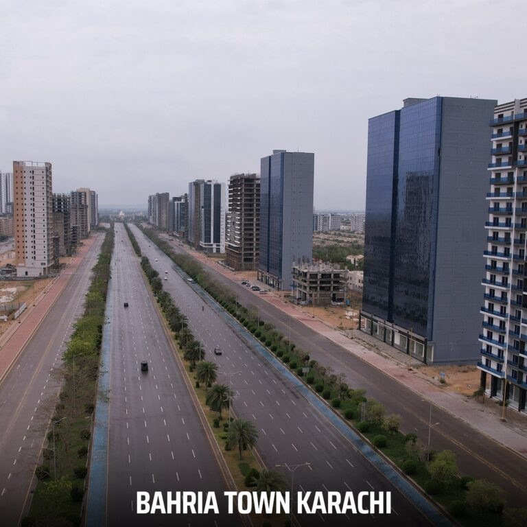 Park Face Deal: Bahria Town Precinct 9 Karachi Park Facing 500 Sq Yd Plot for Sale