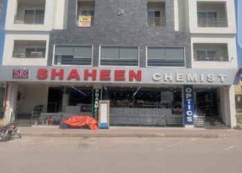 10 Marla Commercial Plaza for Sale in Bahria Town Phase 8 – 10 Lac Monthly Rental Income