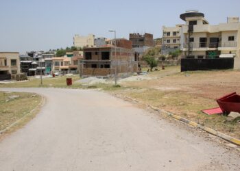 Ready For Construction: Bahria Town Safari Valley, Rawalpindi 8 Marla Plots for Sale