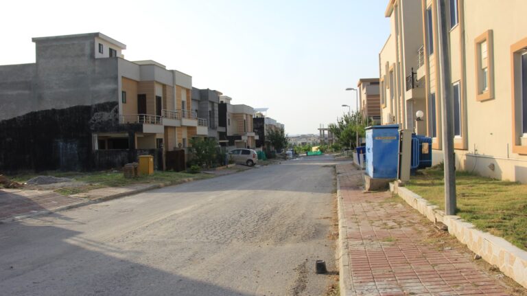 Ready For Construction: Bahria Town Phase 8, Rawalpindi 10 Marla Plot for Sale