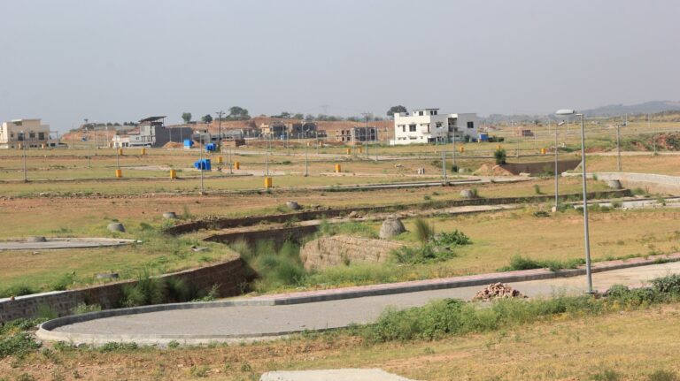 Prime Boulevard Deal: Boulevard 10 Marla Plot Available for Sale in Sector F-3
