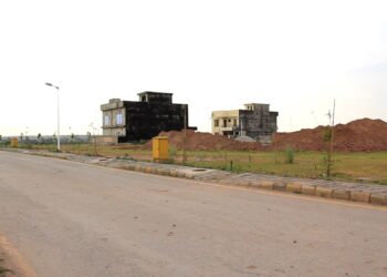 Extra Land Advantage: Sector L, Bahria Town Phase 8 Rawalpindi 8 Marla Plot for Sale