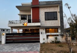 10 Marla Double Story House for Sale in Bahria Town Phase 8, Rwp