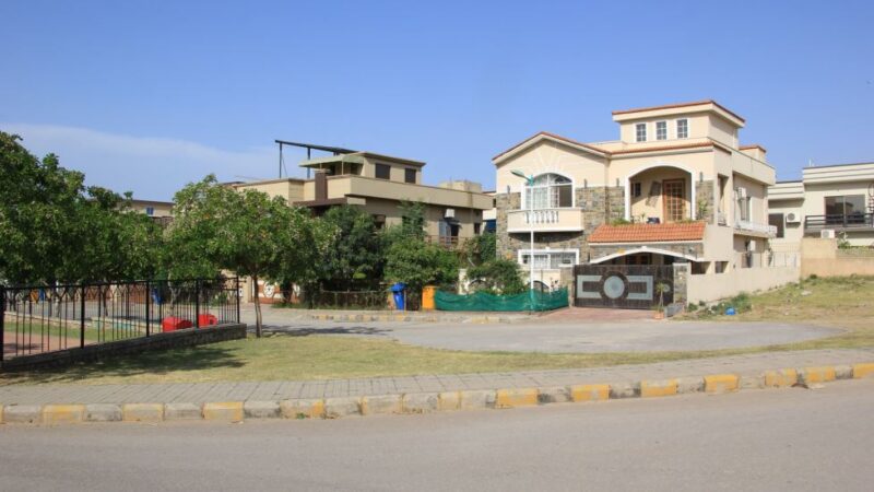 Sector D Bahria Town Phase 8 Rawalpindi Pictures 9