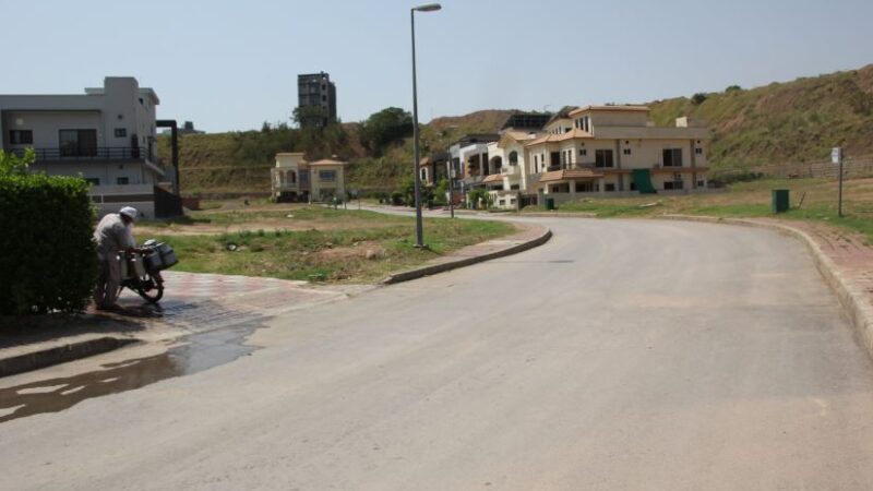Sector E Bahria Town Phase 8 Rawalpindi Pictures 124