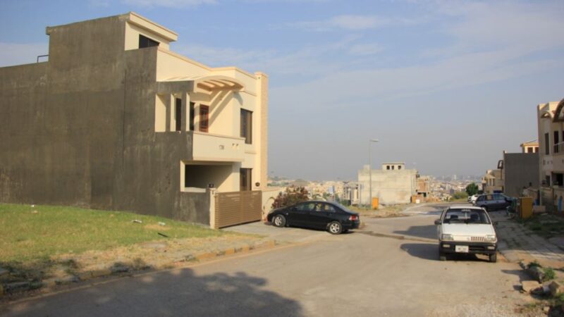 Umer Block Bahria Town Rawalpindi Pictures 11